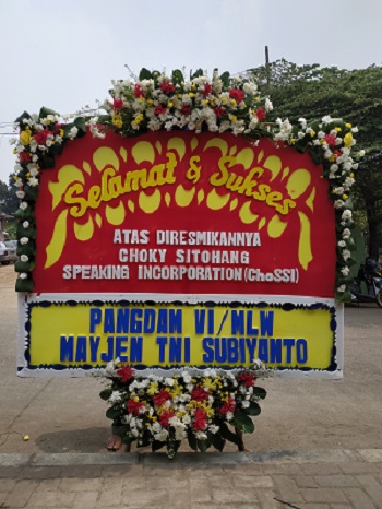 Toko bunga papan di jakasampurna