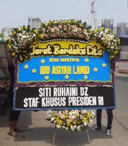 Bunga papan di jatibening